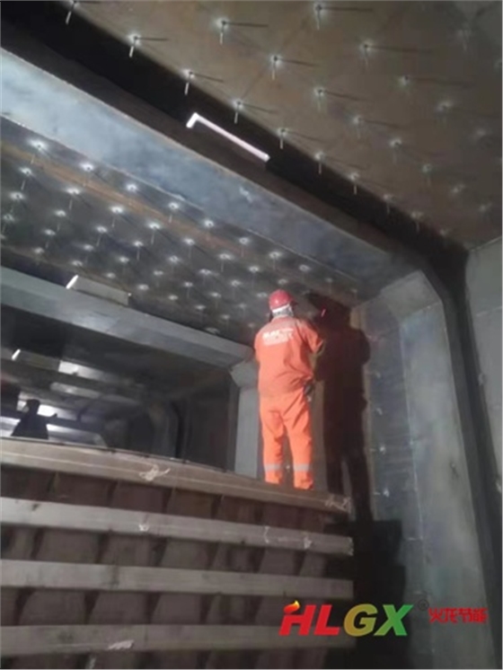 碳素焙燒窯保溫前