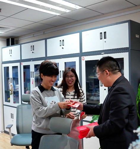 開(kāi)門(mén)紅 開(kāi)門(mén)紅